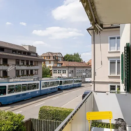Stayy Bijou Balgrist Nahe Spital - Gratis Parkplatz Zurich Exterior photo